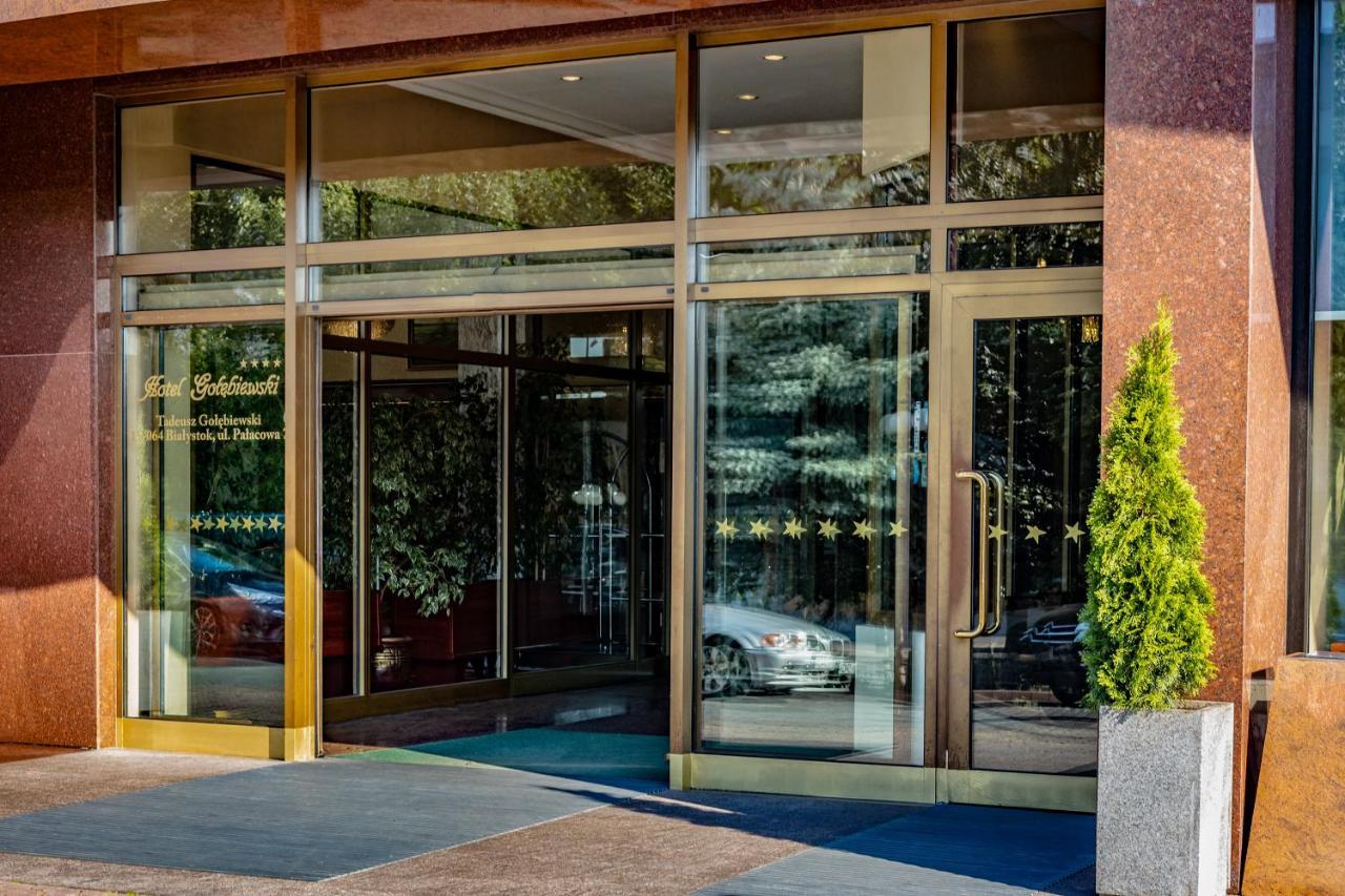 Hotel Golebiewski ビャウィストク エクステリア 写真