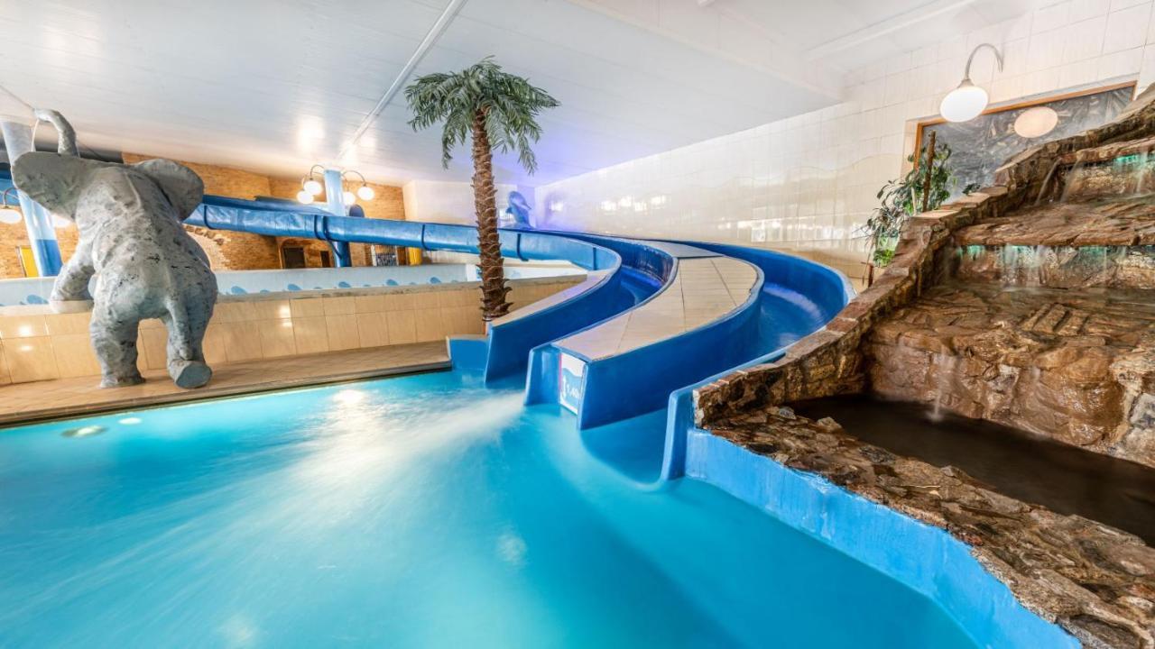 Hotel Golebiewski ビャウィストク エクステリア 写真